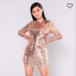 💫Fashion Nova Expose Sequin Dress - Rose Gold💫